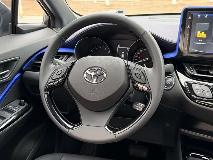 Фото 5 - Toyota Izoa