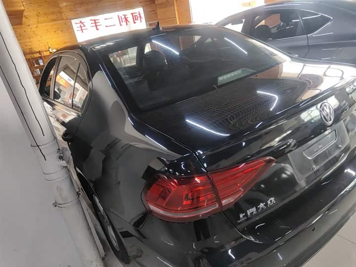 Фото 5 - Volkswagen Lavida