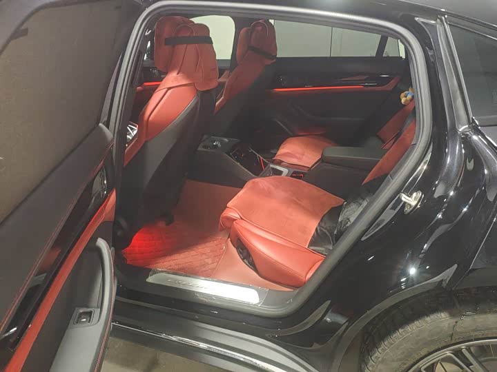 Фото 6 - Porsche Panamera