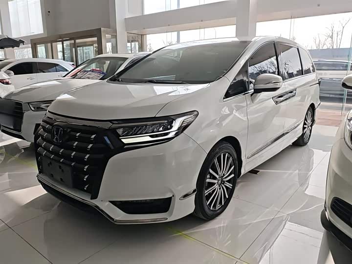 Фото 2 - Honda Elysion