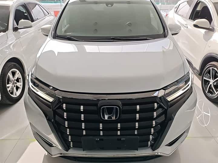 Фото 3 - Honda Elysion