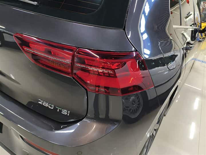 Фото 8 - Volkswagen Golf