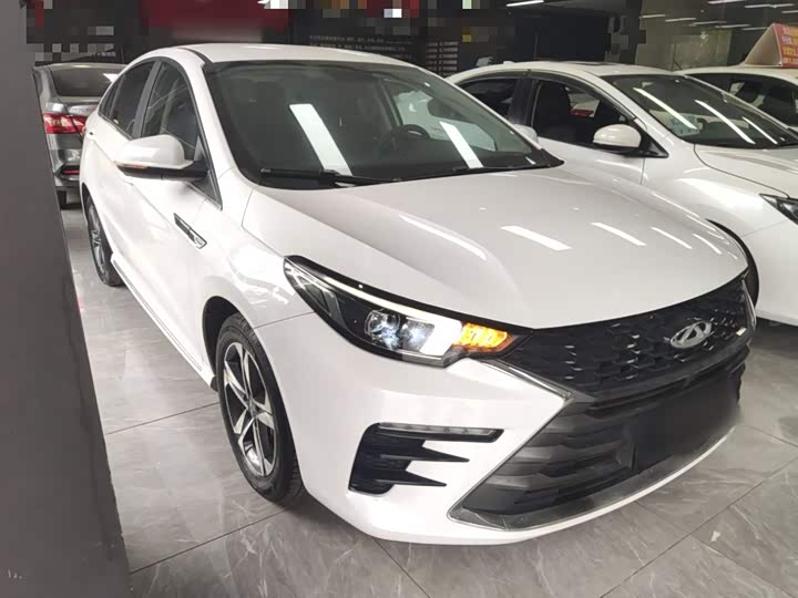 Фото 4 - Chery Omoda S5 (Arrizo 5 Plus)