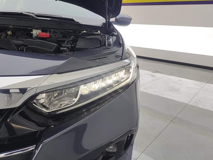 Фото 5 - Honda Accord