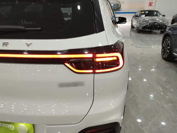 Фото 8 - Chery Tiggo 8