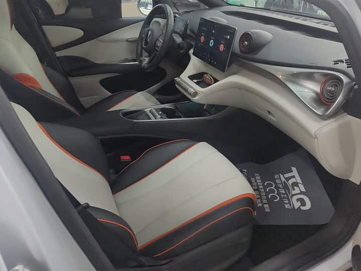 Фото 8 - BYD Dolphin