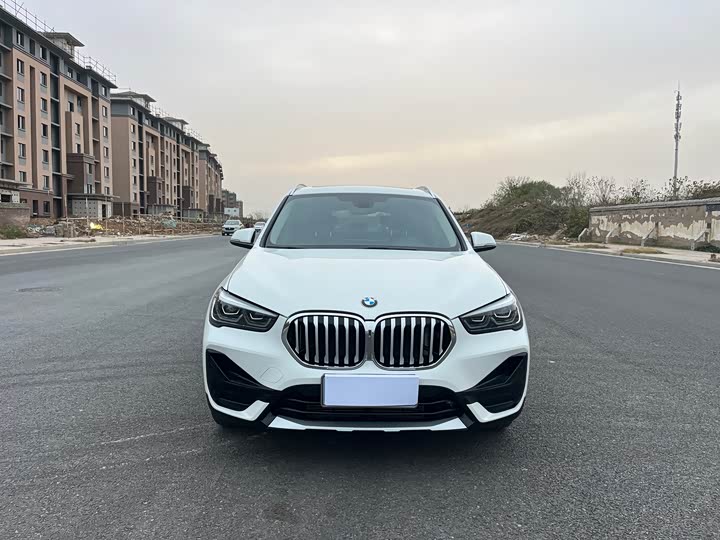 Фото 3 - BMW X1