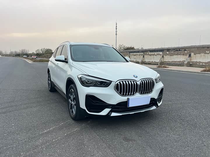 Фото 4 - BMW X1