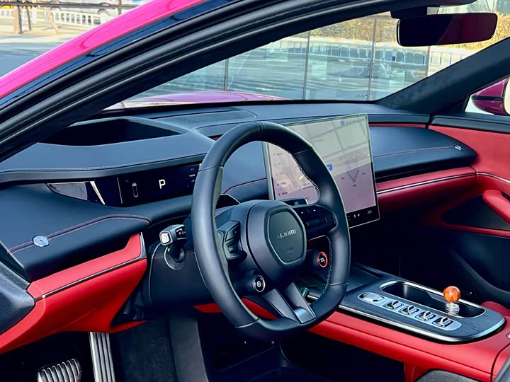 Фото 8 - Xiaomi SU7