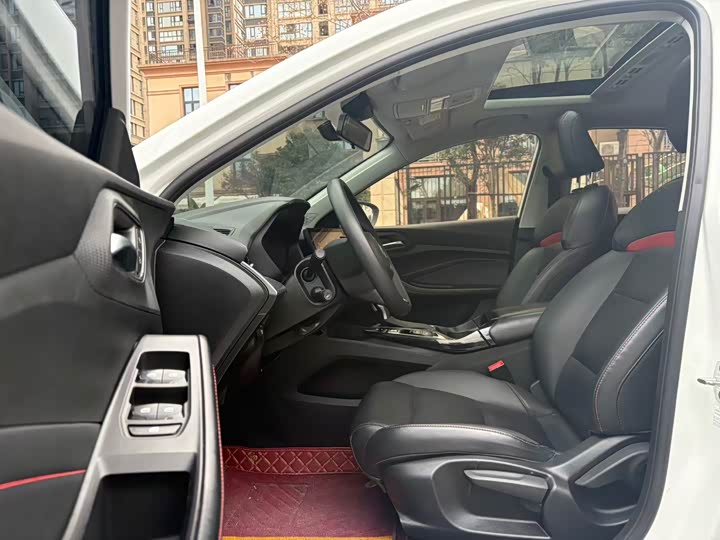 Фото 6 - MG Motor 5