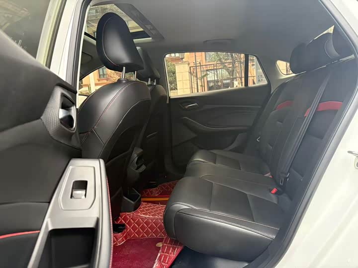 Фото 7 - MG Motor 5