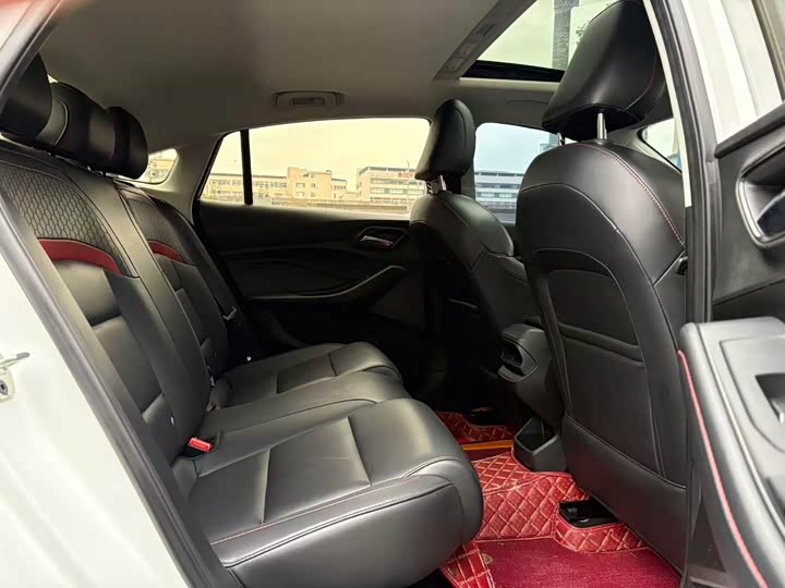 Фото 8 - MG Motor 5