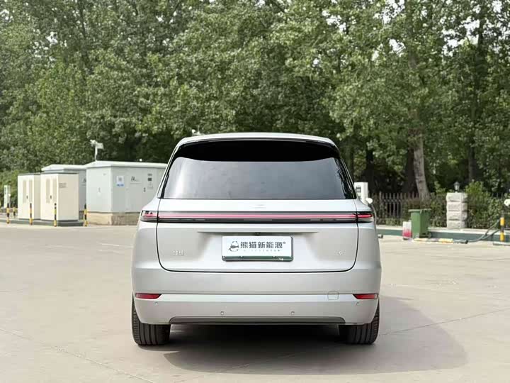 Фото 8 - LiXiang L9