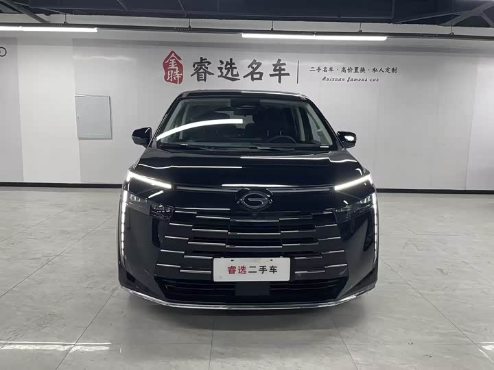 Фото 2 - GAC Trumpchi E8