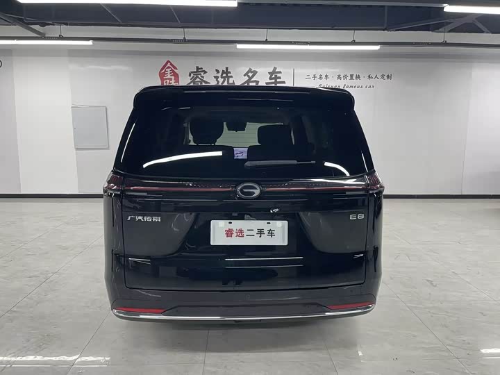Фото 4 - GAC Trumpchi E8