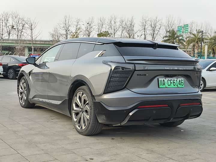 Фото 7 - HiPhi X