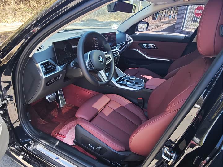 Фото 4 - BMW 3 Series