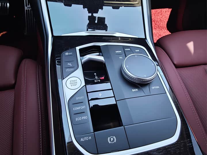 Фото 9 - BMW 3 Series