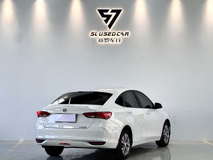 Фото 4 - Buick Verano