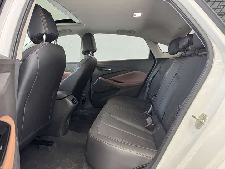 Фото 9 - Buick Verano