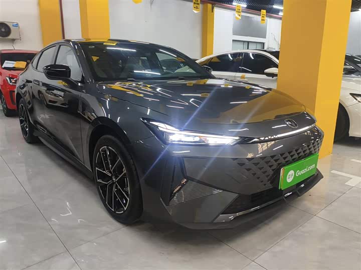 Фото 4 - Changan UNI-V Hybrid