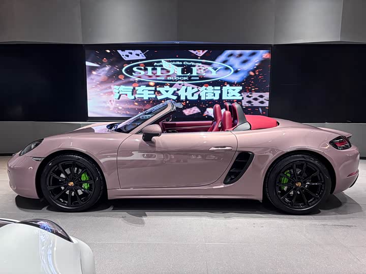 Фото 3 - Porsche 718