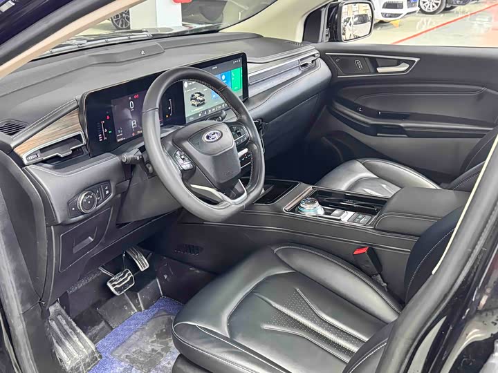 Фото 5 - Ford Edge