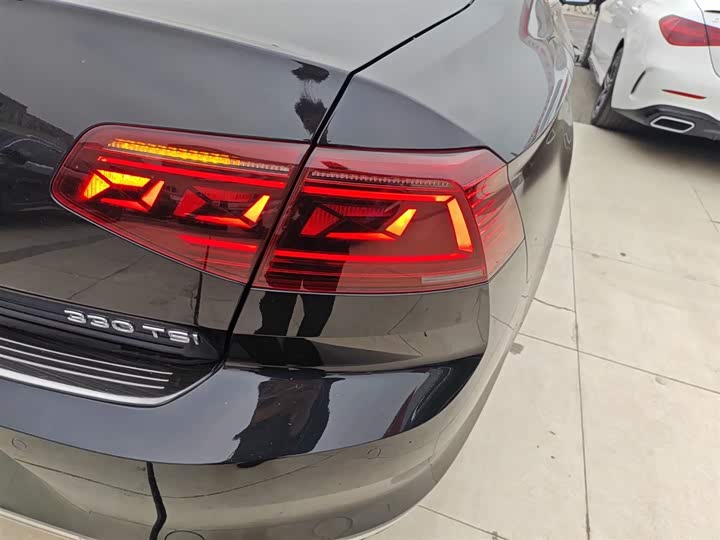 Фото 8 - Volkswagen Magotan