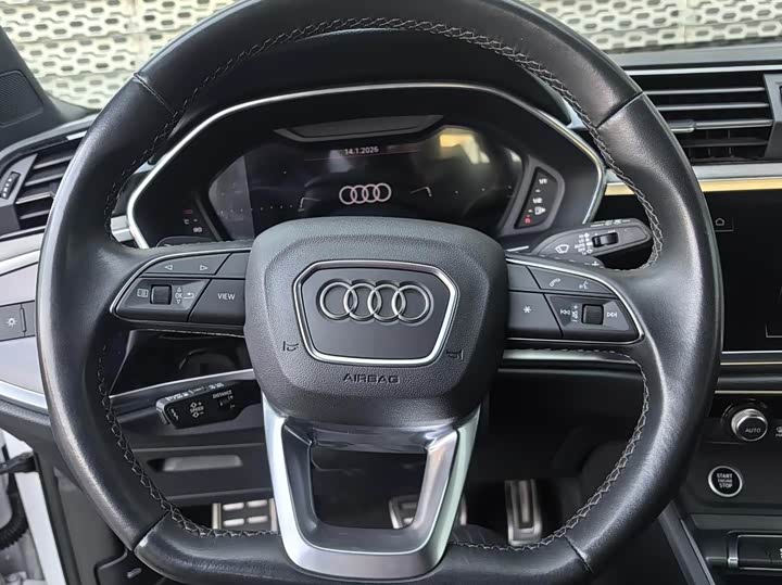 Фото 7 - Audi Q3