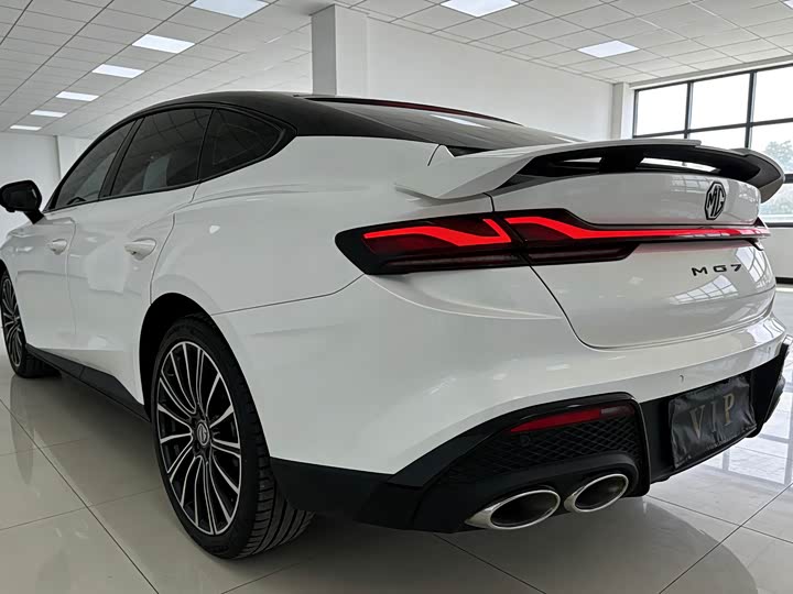 Фото 7 - MG Motor 7