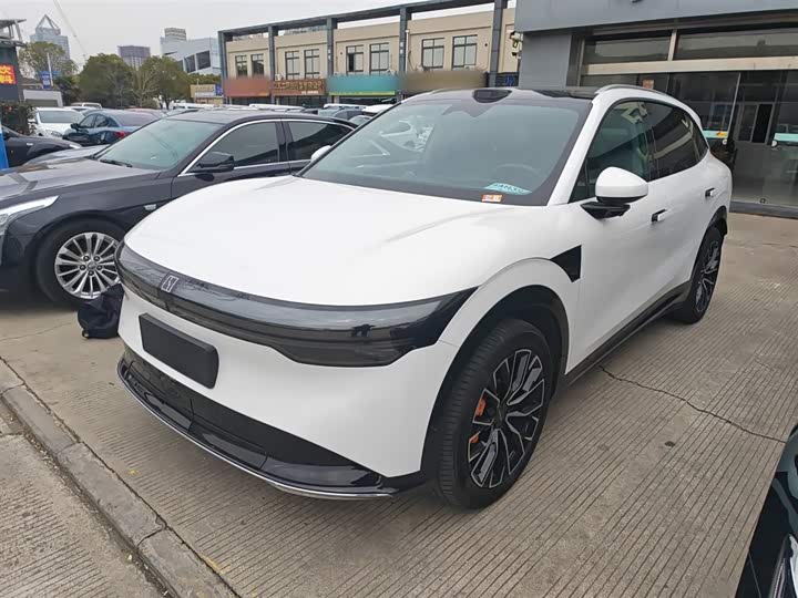 Фото 2 - Zeekr 7X