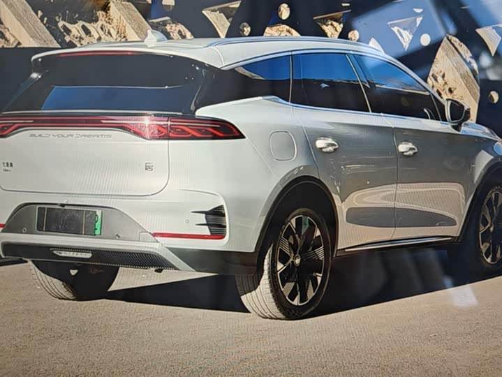 Фото 3 - BYD Tang Hybrid/EV