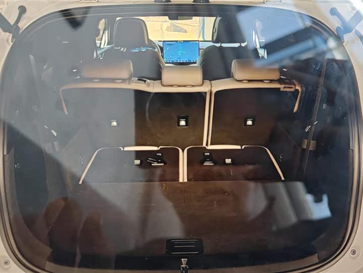 Фото 4 - BYD Tang Hybrid/EV