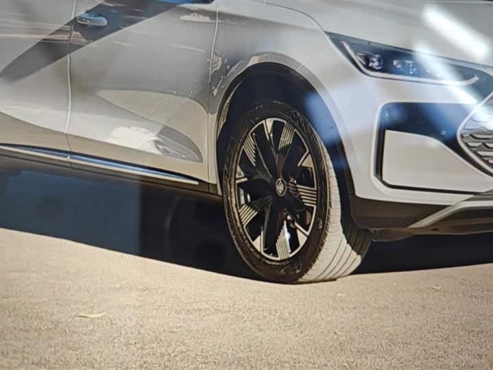 Фото 6 - BYD Tang Hybrid/EV