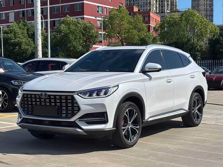 Фото 1 - BYD Song Plus