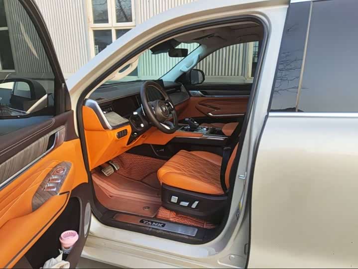 Фото 5 - Tank 500 Hybrid