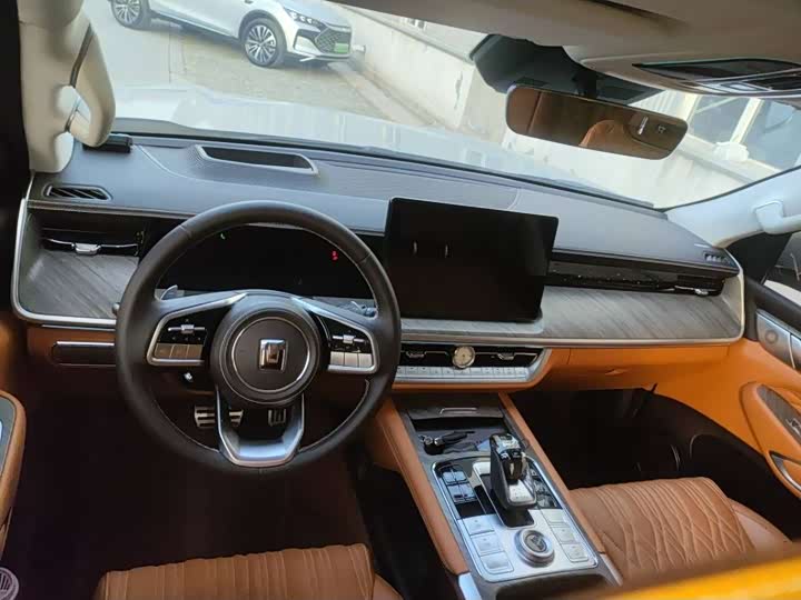 Фото 8 - Tank 500 Hybrid