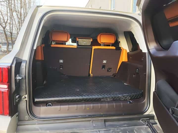 Фото 9 - Tank 500 Hybrid