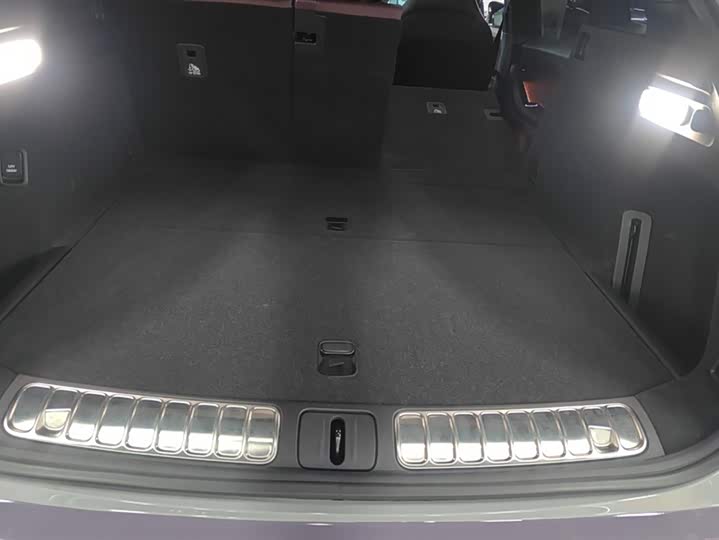 Фото 4 - Nio ET5T