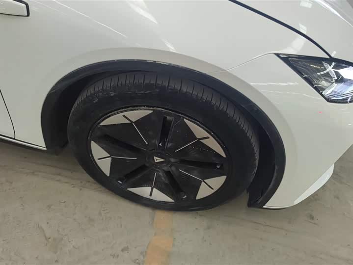 Фото 6 - Changan Deepal SL03