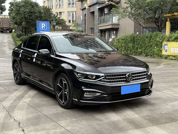 Фото 3 - Volkswagen Magotan