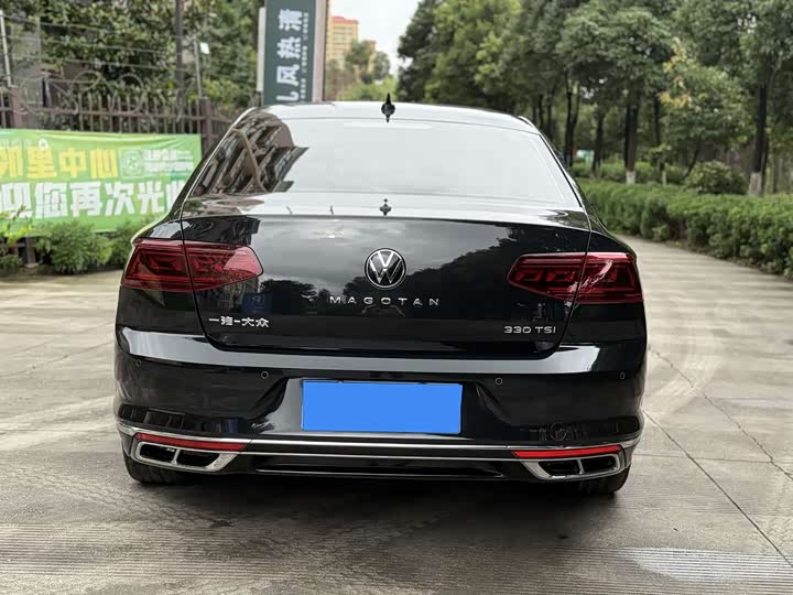 Фото 5 - Volkswagen Magotan