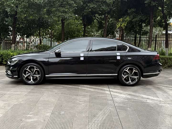 Фото 7 - Volkswagen Magotan