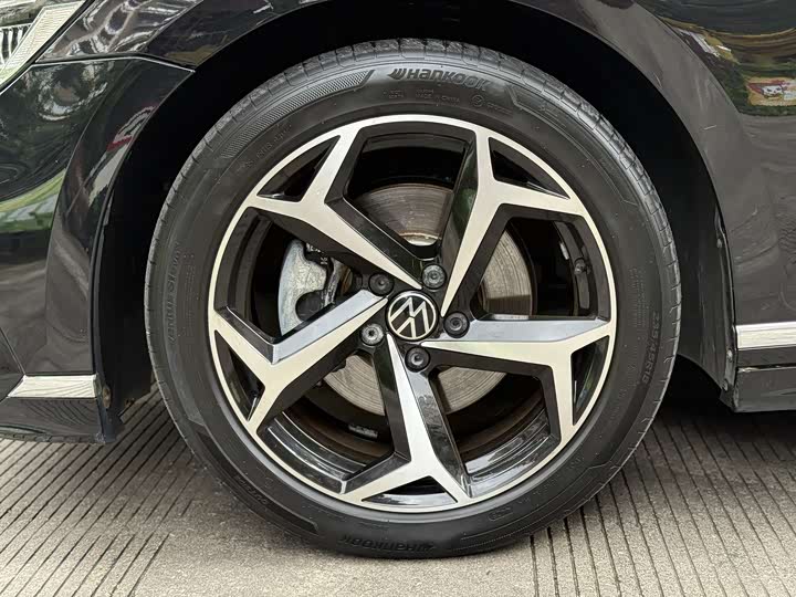 Фото 9 - Volkswagen Magotan