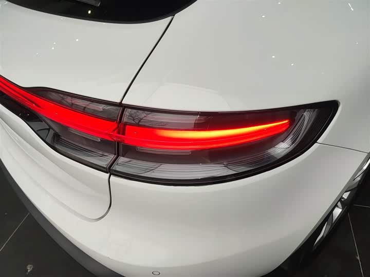 Фото 8 - Porsche Macan