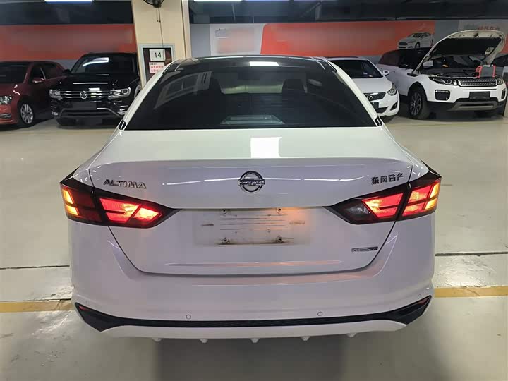 Фото 6 - Nissan Teana