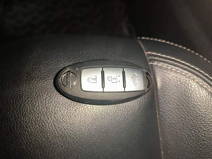 Фото 9 - Nissan Teana