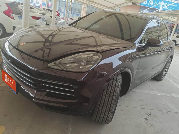 Фото 1 - Porsche Cayenne