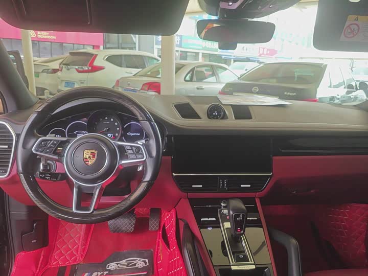 Фото 3 - Porsche Cayenne