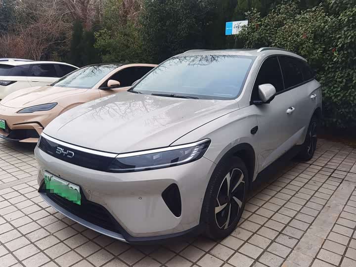 Фото 1 - BYD Sea Lion 05 DM-i Hybrid